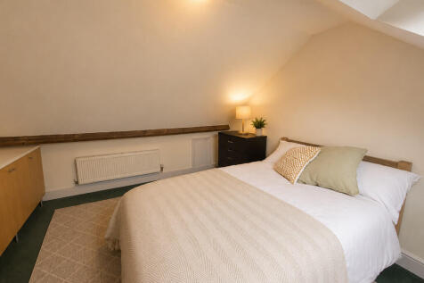 Goldcroft, Yeovil photo 3