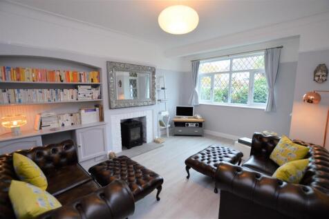 1 Short Way living room.JPG