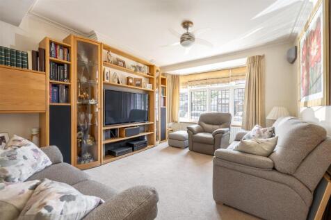 Cherrydown Avenue, E4