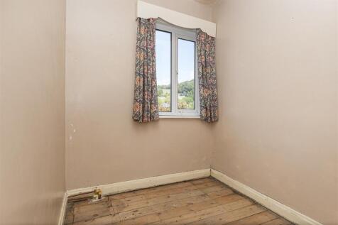 Bramleys Estate Agents - The Crescent - New Mill (