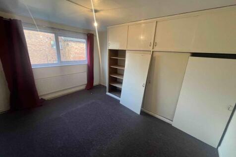 Beaconsfield Court, Leicester Road photo 5