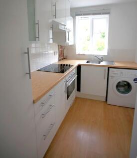Flat6 21b Kitchen Cropped.jpg
