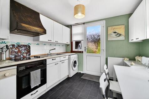 14 parkhouse gardens, ardrossan 07.jpg