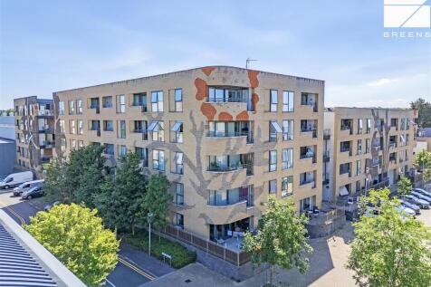London, E4 - property photo