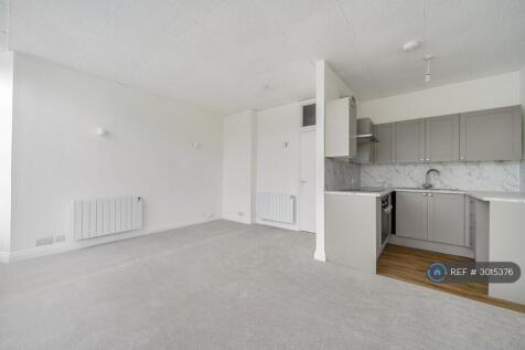 Open Plan Lounge/Kitchen