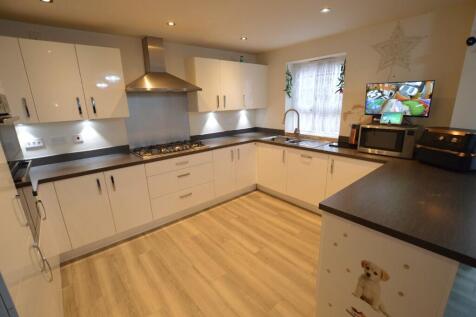 Fitted Kitchen