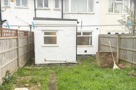 Long Elmes, Harrow photo 3