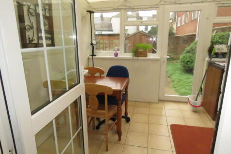St Sidwells Avenue, Exeter photo 4