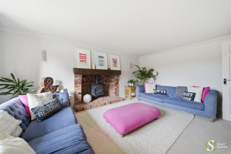34 Aylesby Close,...