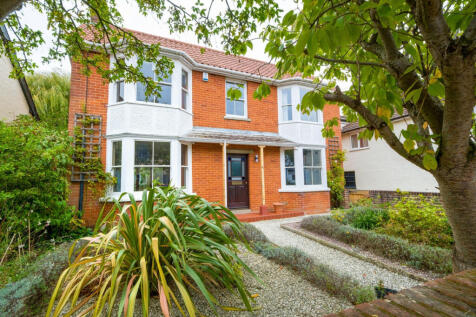 Click to visit Rightmove listing