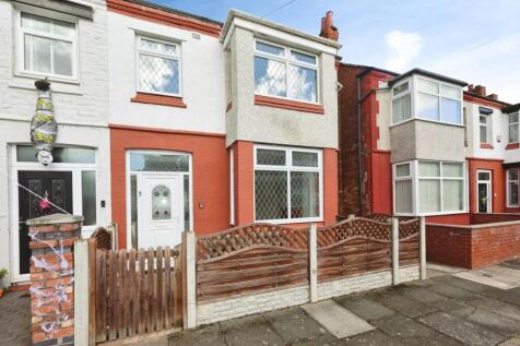 3-bed semi-detached on Silverdale Road, Bebington, £1,100/mo