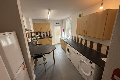 Lenton Boulevard, Lenton, East Midlands, NG7 photo 3