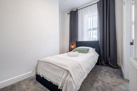 Single En-Suite Room, Richardson Street, Wallsend photo 3