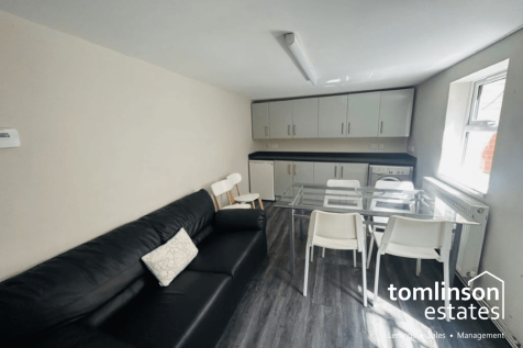 5-bed semi-detached on Devonshire Promenade, Lenton, Nottingham, NG7 2DS, £2,925/mo
