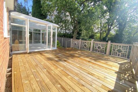 24-Rear Deck.JPG