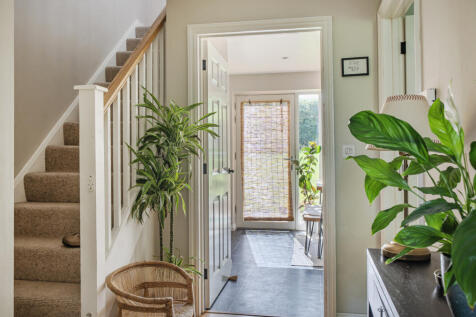 1348331-15-68b9a9...