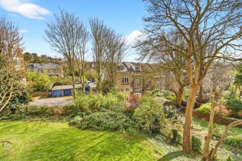View For Sale 2 Bedroom Flat  Essex  Court  Crystal Palace SE19 Nested Estate Agents photography by 07913296114