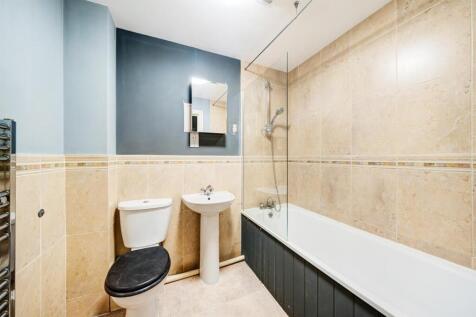 Bathroom.jpg
