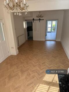 Altmore Avenue, London, E6 photo 5
