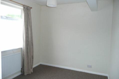 HIGHBRIDGE STREET  WALTHAM ABBEY photo 5