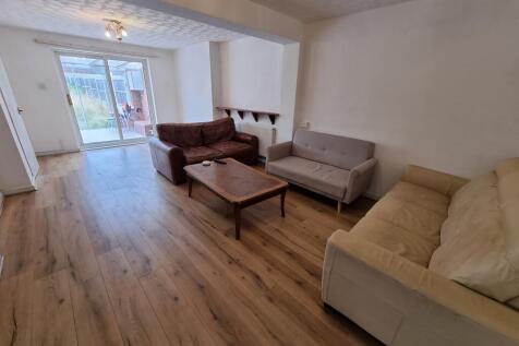 28 Queensway, Leamington Spa photo 5