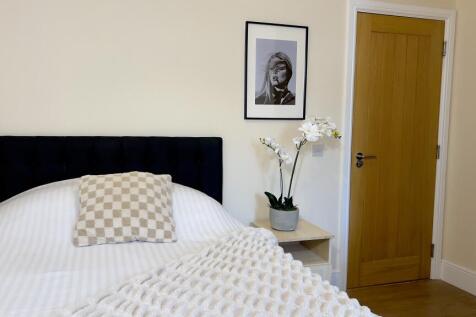 28 Clarendon Street, Leamington Spa photo 4