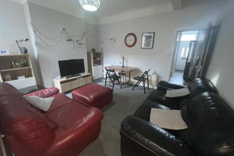 5-bed house on Jubilee Drive, Kensington, Liverpool, £572/mo