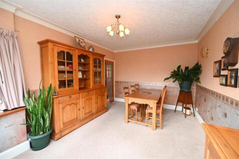 dining room.JPG