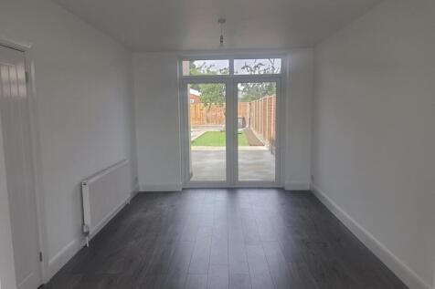 Leagrave Road, Luton, Beds photo 4