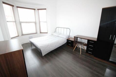 Seven Bedroom Student House - Woodcroft Road, L15 photo 2
