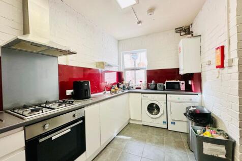 Forest Grove, Nottingham photo 3