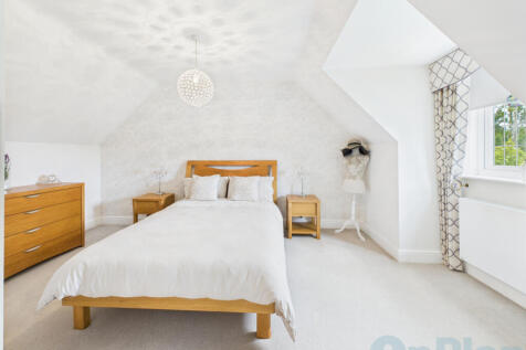 CAM04024G0-PR0030-STILL031