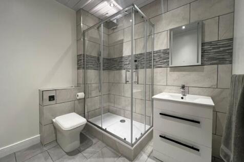 Bathroom T202610091021.jpg