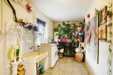 Croydon Farm, Low...