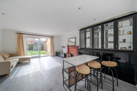 1422797-3-69a6dab...