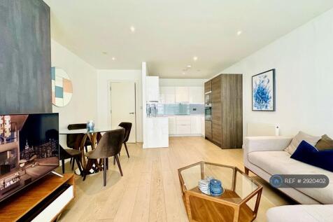 Living Room &amp; Dining Area