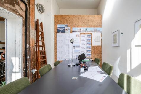 Hackney Rd 493495 NEW  Low Res 6.jpg