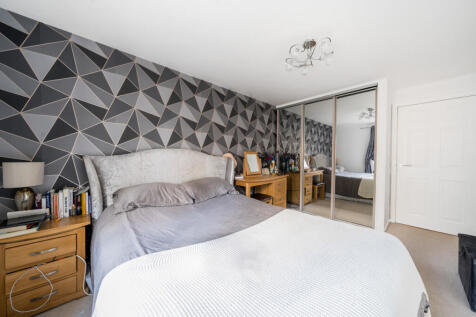 1389422-6-694bd54...