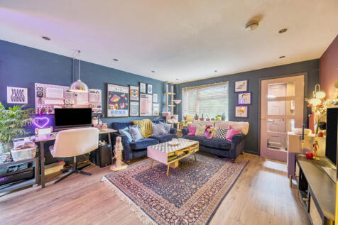 1364371-12-68e7a5...