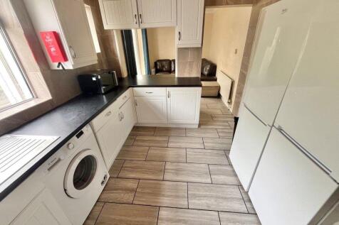 STUDENT SIX DOUBLE BEDROOMS, WINTON-P02848 photo 5
