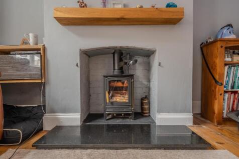 2 Woodview Terrace-18.jpg