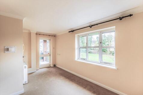 Alexandra Lodge, Monument Hill, Weybridge, KT13 photo 5