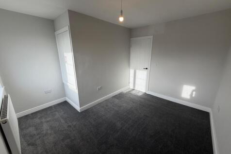 Bedroom 1/2