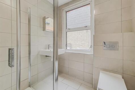 8_Shower Room 1-0.jpg