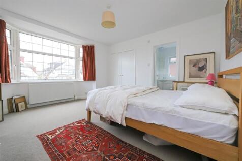 nicholas james neville ave bed 2.jpg