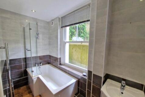 135319801_Bathroom_5