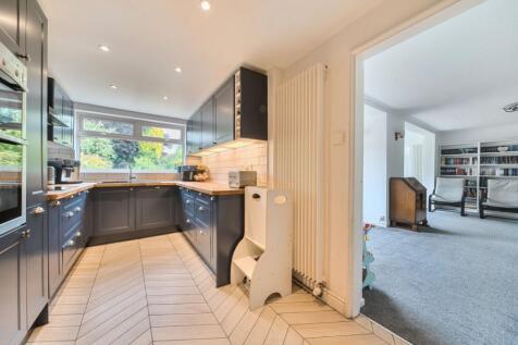 1310363-5-684ae655721bc