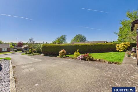 Driveway/Front Garden