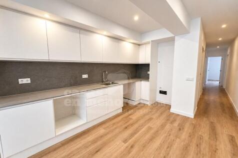 Brand new ground floor in Mahon