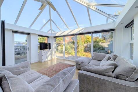 Golf Open 2026 - Southbank Road, Southport - Sleeps 8 photo 3